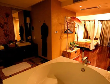 苏州姑苏区养生会所的黄昏恋:当爱情遇上八十岁